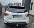 Белый Ниссан Патфайндер, объемом двигателя 3.5 л и пробегом 124 тыс. км за 13800 $, фото 5 на Automoto.ua