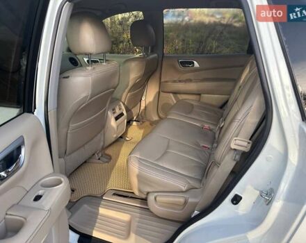 Білий Ніссан Патфайндер, об'ємом двигуна 3.5 л та пробігом 178 тис. км за 14700 $, фото 15 на Automoto.ua
