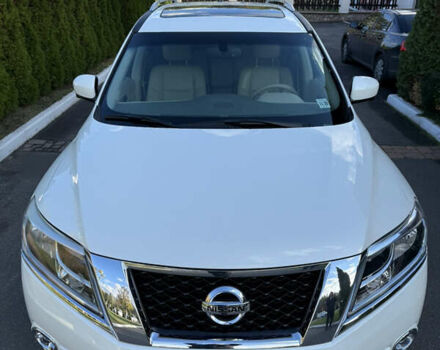 Белый Ниссан Патфайндер, объемом двигателя 3.5 л и пробегом 67 тыс. км за 15900 $, фото 3 на Automoto.ua