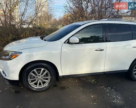 Білий Ніссан Патфайндер, об'ємом двигуна 3.5 л та пробігом 178 тис. км за 14700 $, фото 3 на Automoto.ua