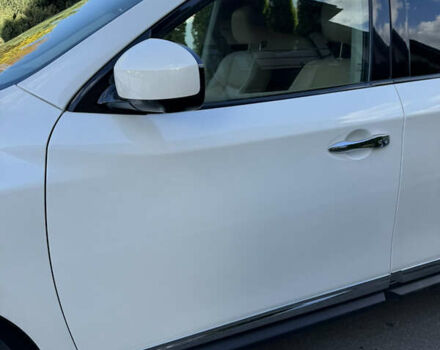 Белый Ниссан Патфайндер, объемом двигателя 3.5 л и пробегом 67 тыс. км за 15900 $, фото 6 на Automoto.ua