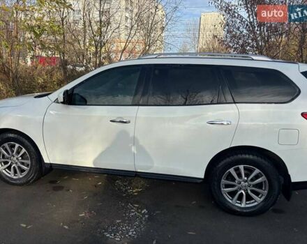 Білий Ніссан Патфайндер, об'ємом двигуна 3.5 л та пробігом 178 тис. км за 14700 $, фото 4 на Automoto.ua