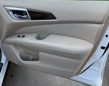 Белый Ниссан Патфайндер, объемом двигателя 3.5 л и пробегом 67 тыс. км за 15900 $, фото 42 на Automoto.ua