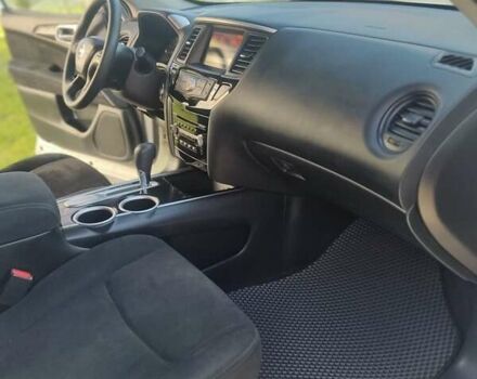 Белый Ниссан Патфайндер, объемом двигателя 3.5 л и пробегом 240 тыс. км за 10900 $, фото 22 на Automoto.ua