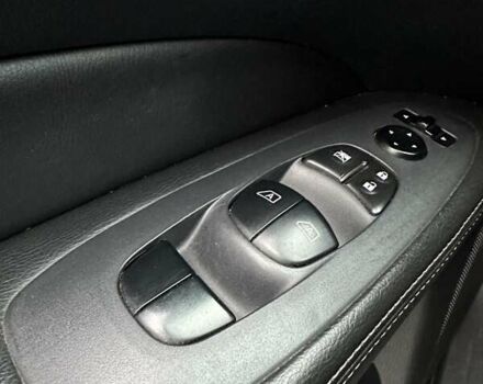 Белый Ниссан Патфайндер, объемом двигателя 3.5 л и пробегом 124 тыс. км за 13700 $, фото 35 на Automoto.ua