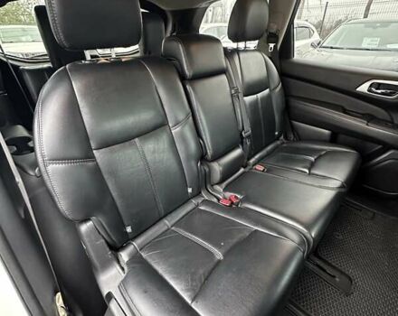 Белый Ниссан Патфайндер, объемом двигателя 3.5 л и пробегом 124 тыс. км за 13700 $, фото 24 на Automoto.ua