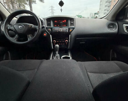 Білий Ніссан Патфайндер, об'ємом двигуна 3.5 л та пробігом 135 тис. км за 15900 $, фото 6 на Automoto.ua