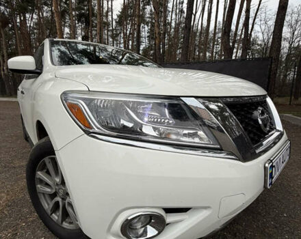 Білий Ніссан Патфайндер, об'ємом двигуна 3.5 л та пробігом 135 тис. км за 15900 $, фото 2 на Automoto.ua