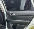 Белый Ниссан Патфайндер, объемом двигателя 3.5 л и пробегом 110 тыс. км за 15000 $, фото 14 на Automoto.ua