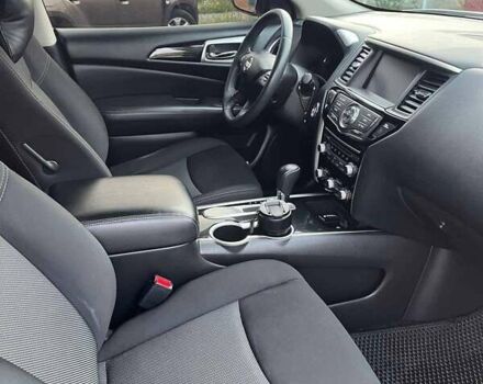 Білий Ніссан Патфайндер, об'ємом двигуна 3.5 л та пробігом 110 тис. км за 15700 $, фото 12 на Automoto.ua