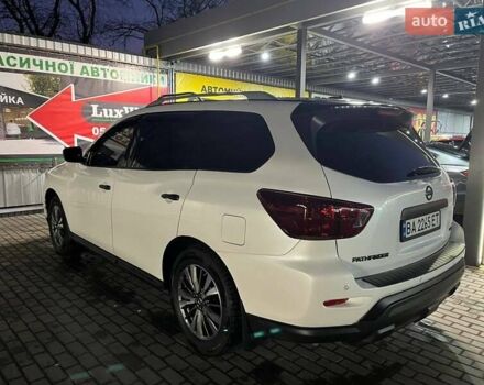 Білий Ніссан Патфайндер, об'ємом двигуна 3.5 л та пробігом 110 тис. км за 15700 $, фото 7 на Automoto.ua