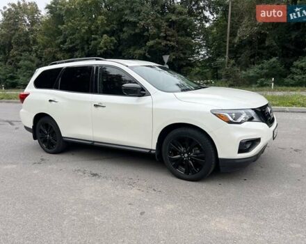 Ніссан Патфайндер 2017 у Красилове на Automoto.ua Білий Ніссан Патфайндер, об'ємом двигуна 3.5 л та пробігом 49 тис. км за 18600 $, фото 3 на Automoto.ua