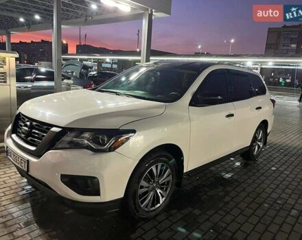 Білий Ніссан Патфайндер, об'ємом двигуна 3.5 л та пробігом 110 тис. км за 15700 $, фото 5 на Automoto.ua