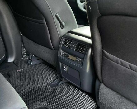 Белый Ниссан Патфайндер, объемом двигателя 3.5 л и пробегом 110 тыс. км за 15000 $, фото 10 на Automoto.ua