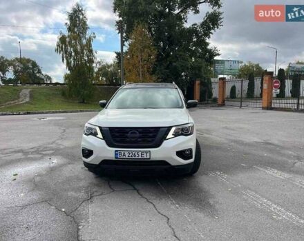 Білий Ніссан Патфайндер, об'ємом двигуна 3.5 л та пробігом 110 тис. км за 15700 $, фото 6 на Automoto.ua