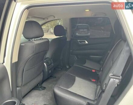 Білий Ніссан Патфайндер, об'ємом двигуна 3.5 л та пробігом 110 тис. км за 15700 $, фото 14 на Automoto.ua