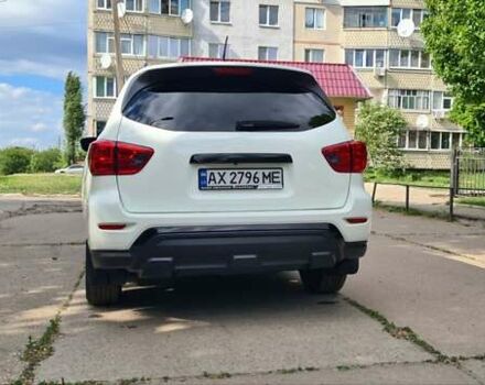 Білий Ніссан Патфайндер, об'ємом двигуна 3.5 л та пробігом 65 тис. км за 18000 $, фото 4 на Automoto.ua