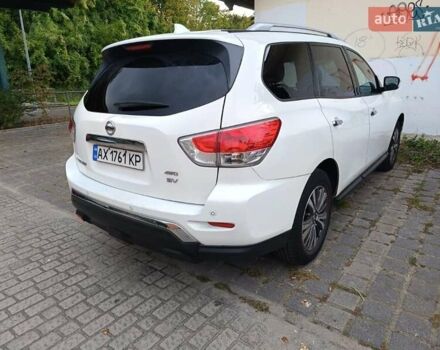 Білий Ніссан Патфайндер, об'ємом двигуна 3.5 л та пробігом 123 тис. км за 16000 $, фото 2 на Automoto.ua