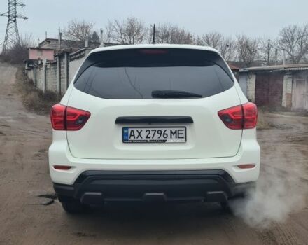 Білий Ніссан Патфайндер, об'ємом двигуна 3.5 л та пробігом 69 тис. км за 17800 $, фото 1 на Automoto.ua