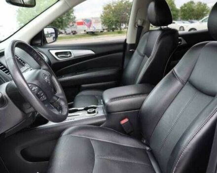 Белый Ниссан Патфайндер, объемом двигателя 3.5 л и пробегом 45 тыс. км за 4200 $, фото 4 на Automoto.ua