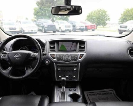 Белый Ниссан Патфайндер, объемом двигателя 3.5 л и пробегом 45 тыс. км за 4200 $, фото 5 на Automoto.ua