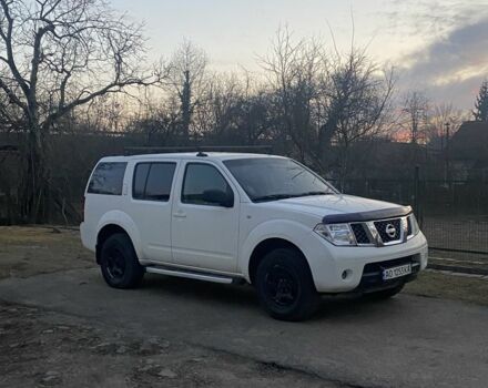 Ниссан Патфайндер 2008 в Мукачеве на Automoto.ua Белый Ниссан Патфайндер, объемом двигателя 2.5 л и пробегом 251 тыс. км за 7800 $, фото 1 на Automoto.ua