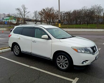 Белый Ниссан Патфайндер, объемом двигателя 3.5 л и пробегом 248 тыс. км за 12900 $, фото 1 на Automoto.ua