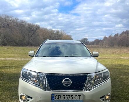 Белый Ниссан Патфайндер, объемом двигателя 3.5 л и пробегом 189 тыс. км за 14000 $, фото 1 на Automoto.ua