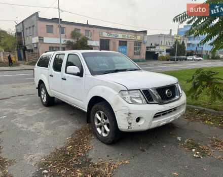 Ниссан Патфайндер 2014 в Киеве на Automoto.ua Белый Ниссан Патфайндер, объемом двигателя 2.5 л и пробегом 150 тыс. км за 6000 $, фото 1 на Automoto.ua