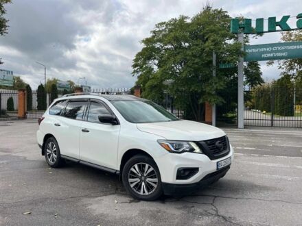 Белый Ниссан Патфайндер, объемом двигателя 3.5 л и пробегом 110 тыс. км за 15000 $, фото 1 на Automoto.ua