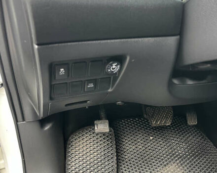 Ніссан Патфайндер 2017 у Александрие на Automoto.ua Білий Ніссан Патфайндер, об'ємом двигуна 3.5 л та пробігом 110 тис. км за 16000 $, фото 1 на Automoto.ua