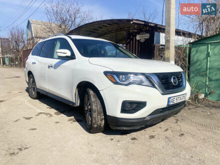 Ніссан Патфайндер 2019 у Дніпро (Дніпропетровську) на Automoto.ua Білий Ніссан Патфайндер, об'ємом двигуна 3.5 л та пробігом 165 тис. км за 15500 $, фото 1 на Automoto.ua