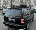 Чорний Ніссан Патфайндер, об'ємом двигуна 3.3 л та пробігом 465 тис. км за 5600 $, фото 3 на Automoto.ua