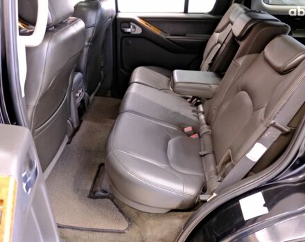 Черный Ниссан Патфайндер, объемом двигателя 4 л и пробегом 258 тыс. км за 8900 $, фото 7 на Automoto.ua