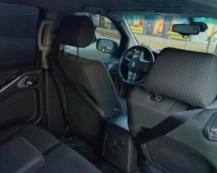 Черный Ниссан Патфайндер, объемом двигателя 0 л и пробегом 390 тыс. км за 5200 $, фото 4 на Automoto.ua