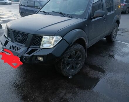 Черный Ниссан Патфайндер, объемом двигателя 0 л и пробегом 390 тыс. км за 5200 $, фото 2 на Automoto.ua