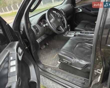 Чорний Ніссан Патфайндер, об'ємом двигуна 2.49 л та пробігом 299 тис. км за 6900 $, фото 3 на Automoto.ua
