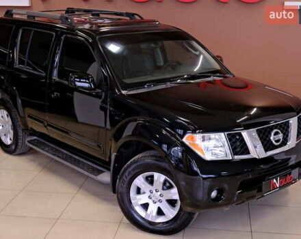 Черный Ниссан Патфайндер, объемом двигателя 3.95 л и пробегом 258 тыс. км за 8900 $, фото 5 на Automoto.ua