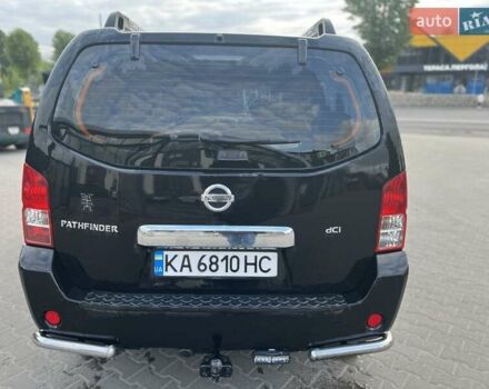 Черный Ниссан Патфайндер, объемом двигателя 2.5 л и пробегом 215 тыс. км за 10700 $, фото 5 на Automoto.ua