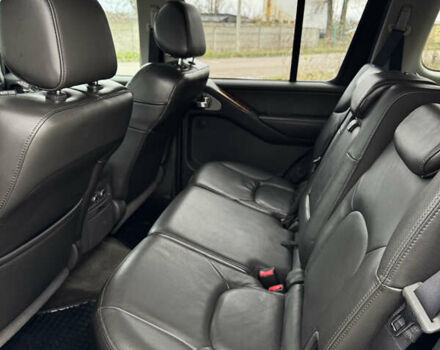 Черный Ниссан Патфайндер, объемом двигателя 4 л и пробегом 183 тыс. км за 9400 $, фото 23 на Automoto.ua