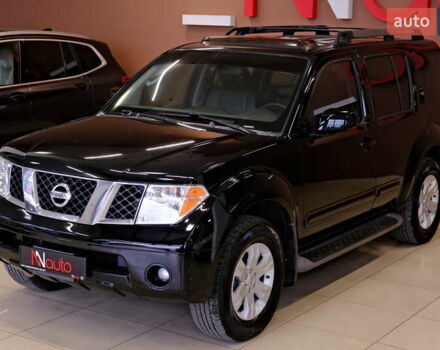 Черный Ниссан Патфайндер, объемом двигателя 3.95 л и пробегом 258 тыс. км за 8900 $, фото 2 на Automoto.ua