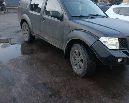 Черный Ниссан Патфайндер, объемом двигателя 0 л и пробегом 390 тыс. км за 5200 $, фото 1 на Automoto.ua