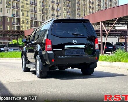 Ніссан Патфайндер 2005 у Килие на Automoto.ua Чорний Ніссан Патфайндер, об'ємом двигуна 4 л та пробігом 200 тис. км за 8000 $, фото 7 на Automoto.ua
