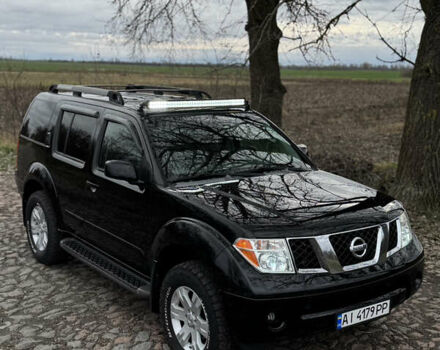 Черный Ниссан Патфайндер, объемом двигателя 4 л и пробегом 183 тыс. км за 9400 $, фото 8 на Automoto.ua