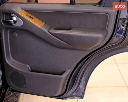 Черный Ниссан Патфайндер, объемом двигателя 3.95 л и пробегом 258 тыс. км за 8900 $, фото 37 на Automoto.ua