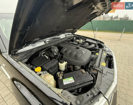 Чорний Ніссан Патфайндер, об'ємом двигуна 2.5 л та пробігом 182 тис. км за 11500 $, фото 66 на Automoto.ua