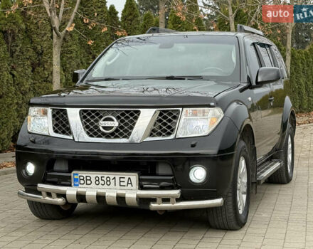Чорний Ніссан Патфайндер, об'ємом двигуна 2.5 л та пробігом 182 тис. км за 11500 $, фото 16 на Automoto.ua