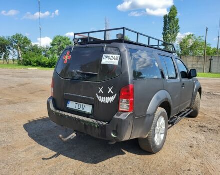 Черный Ниссан Патфайндер, объемом двигателя 2.5 л и пробегом 380 тыс. км за 4500 $, фото 5 на Automoto.ua