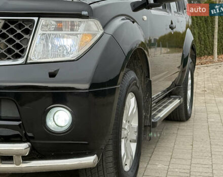 Чорний Ніссан Патфайндер, об'ємом двигуна 2.5 л та пробігом 182 тис. км за 11500 $, фото 18 на Automoto.ua