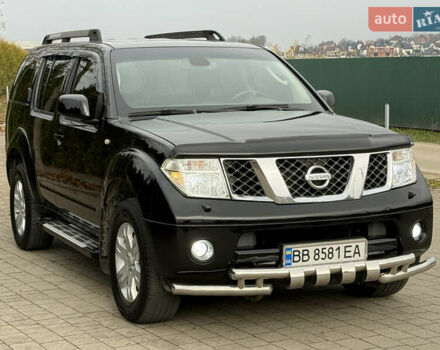 Чорний Ніссан Патфайндер, об'ємом двигуна 2.5 л та пробігом 182 тис. км за 11500 $, фото 10 на Automoto.ua